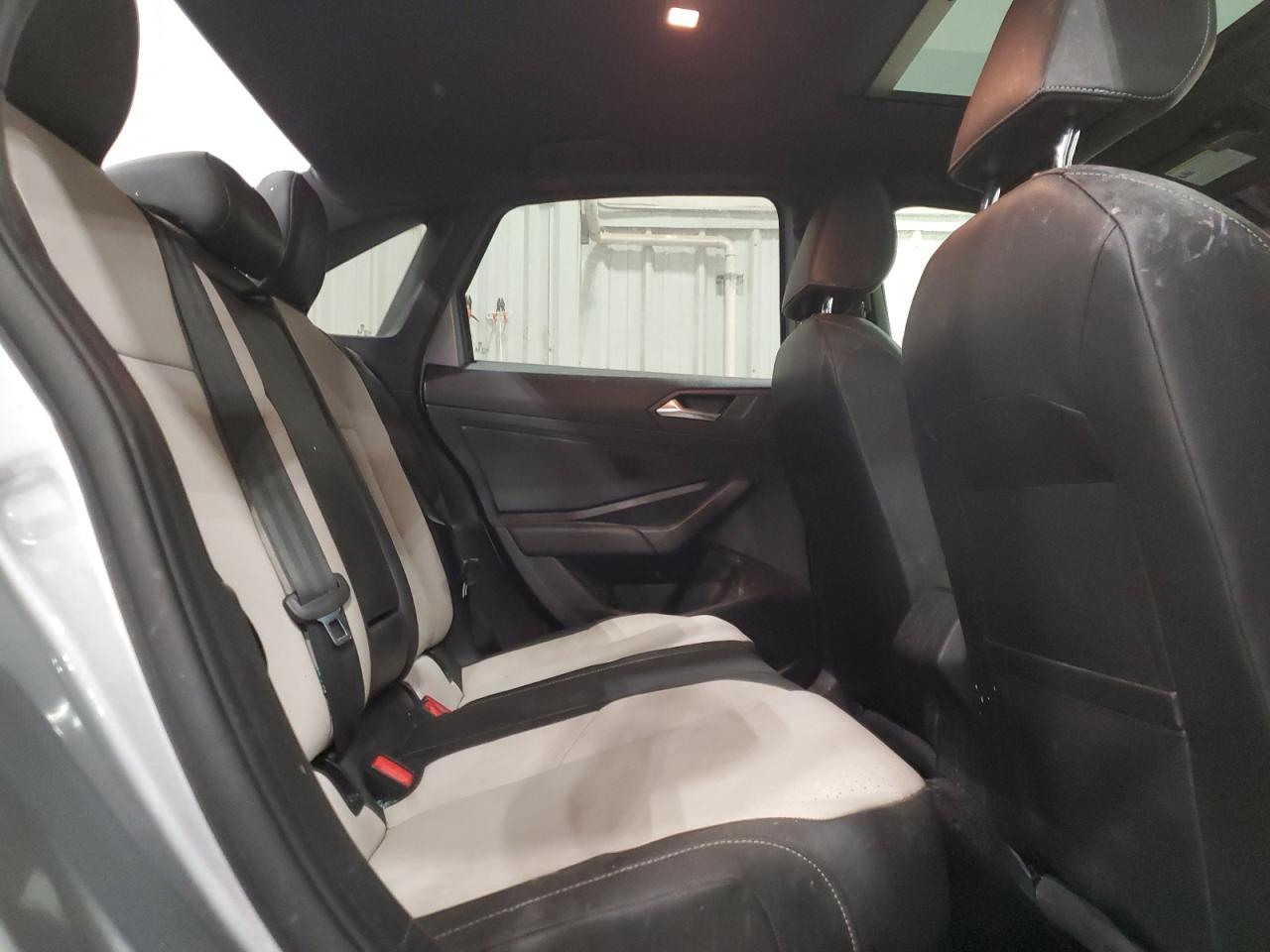 2019 Volkswagen Jetta - Image 11