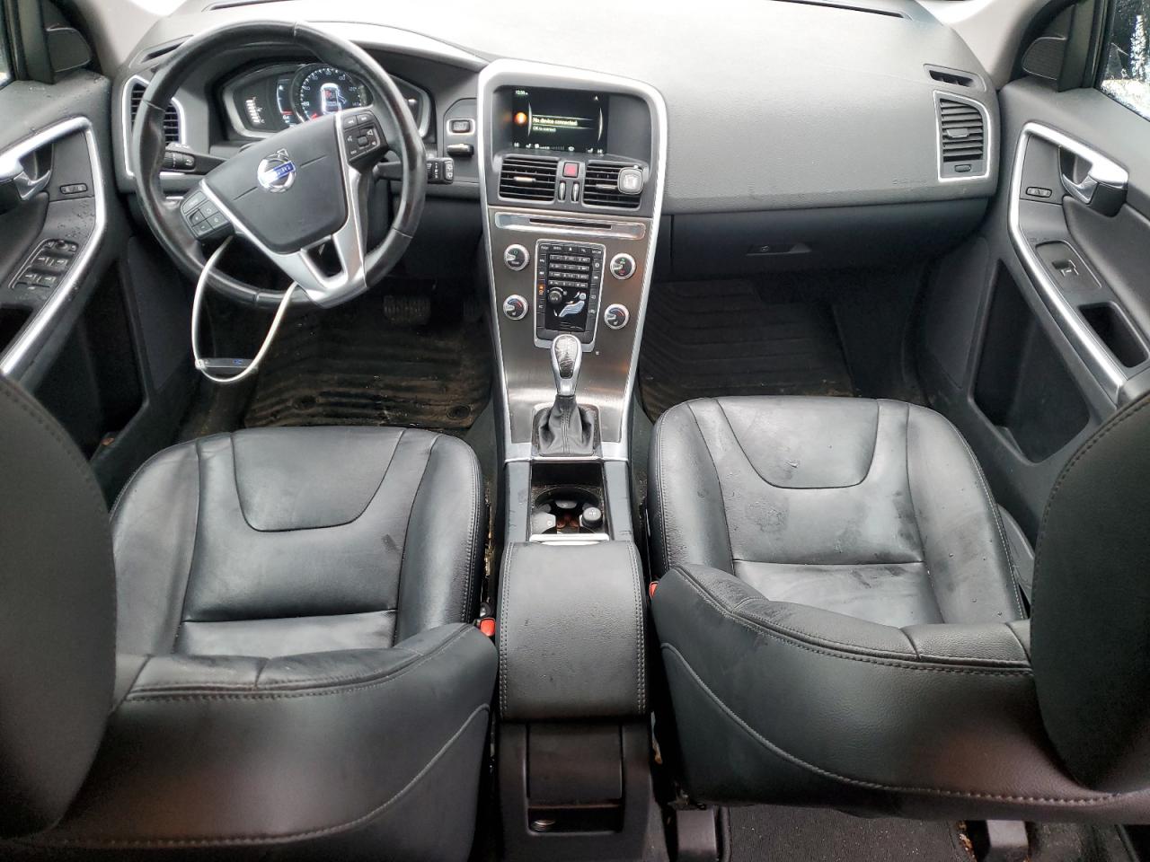 2016 Volvo XC60 - Image 8