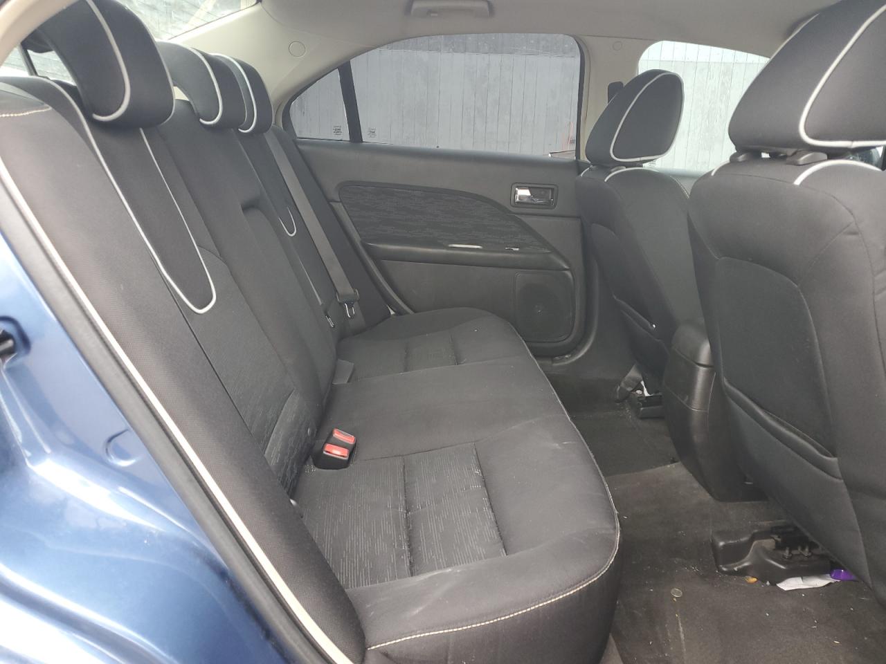 2010 Ford Fusion - Image 10