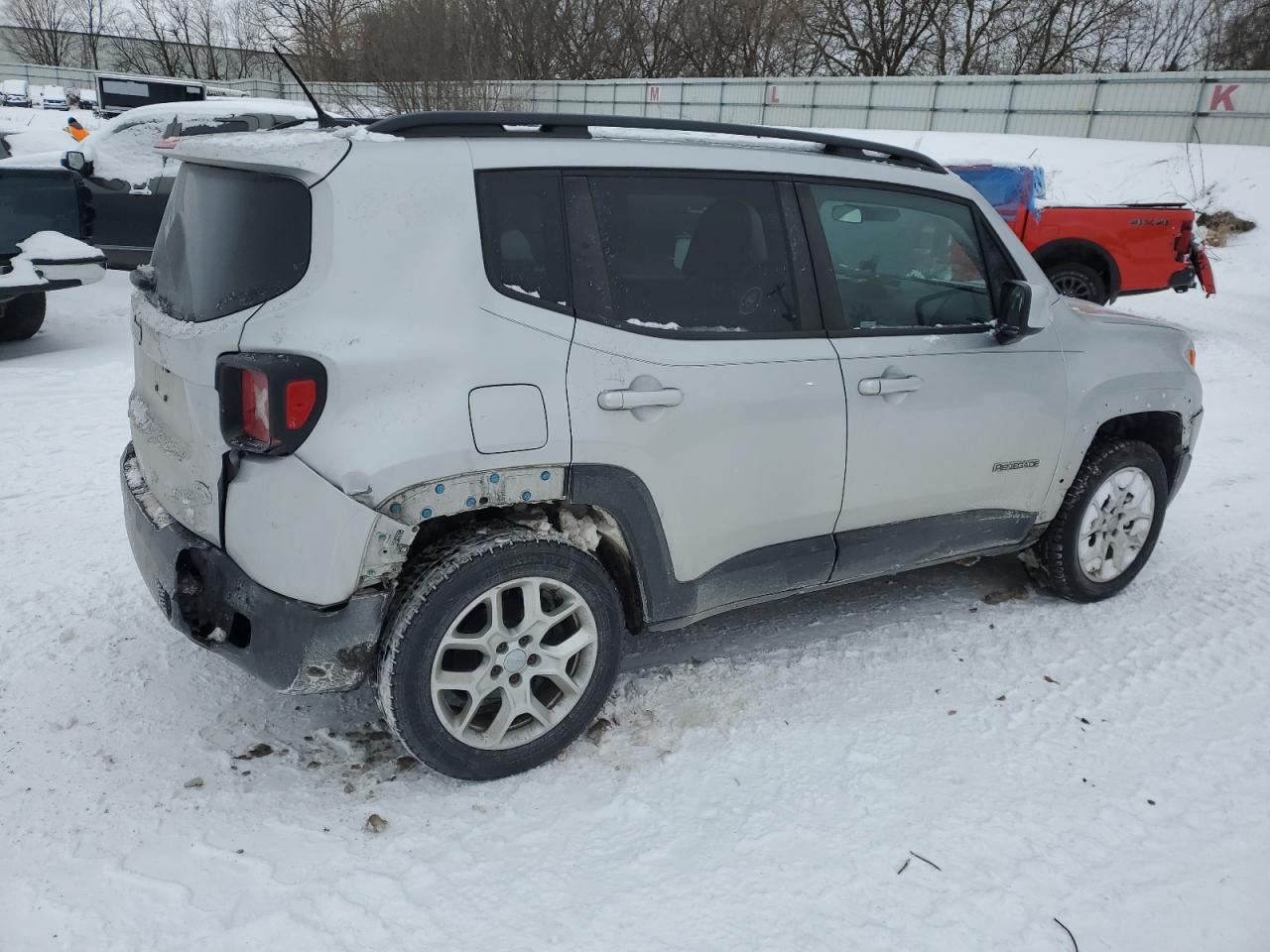 2015 Jeep Renegade - Image 3