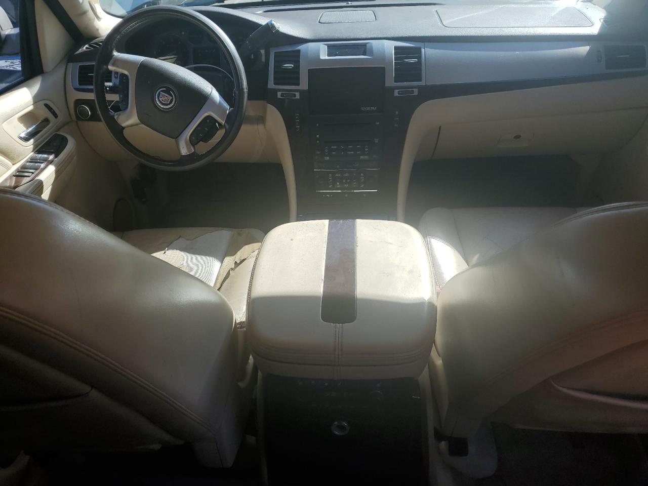 2007 Cadillac Escalade - Image 8