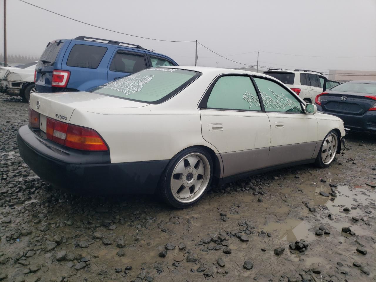 1998 Lexus ES - Image 3