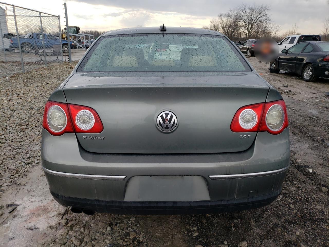 2006 Volkswagen Passat - Image 6