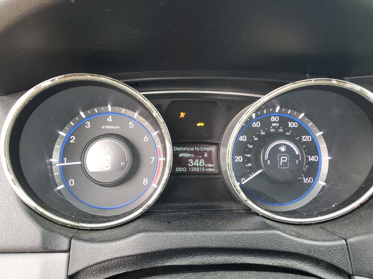 2011 Hyundai Sonata - Image 9