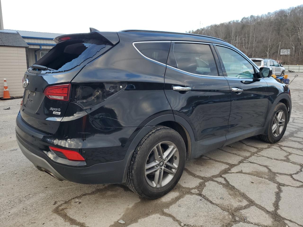 2018 Hyundai Santa Fe - Image 3