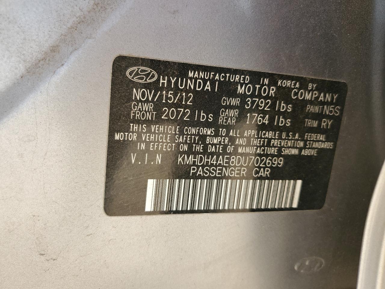 2013 Hyundai Elantra - Image 12