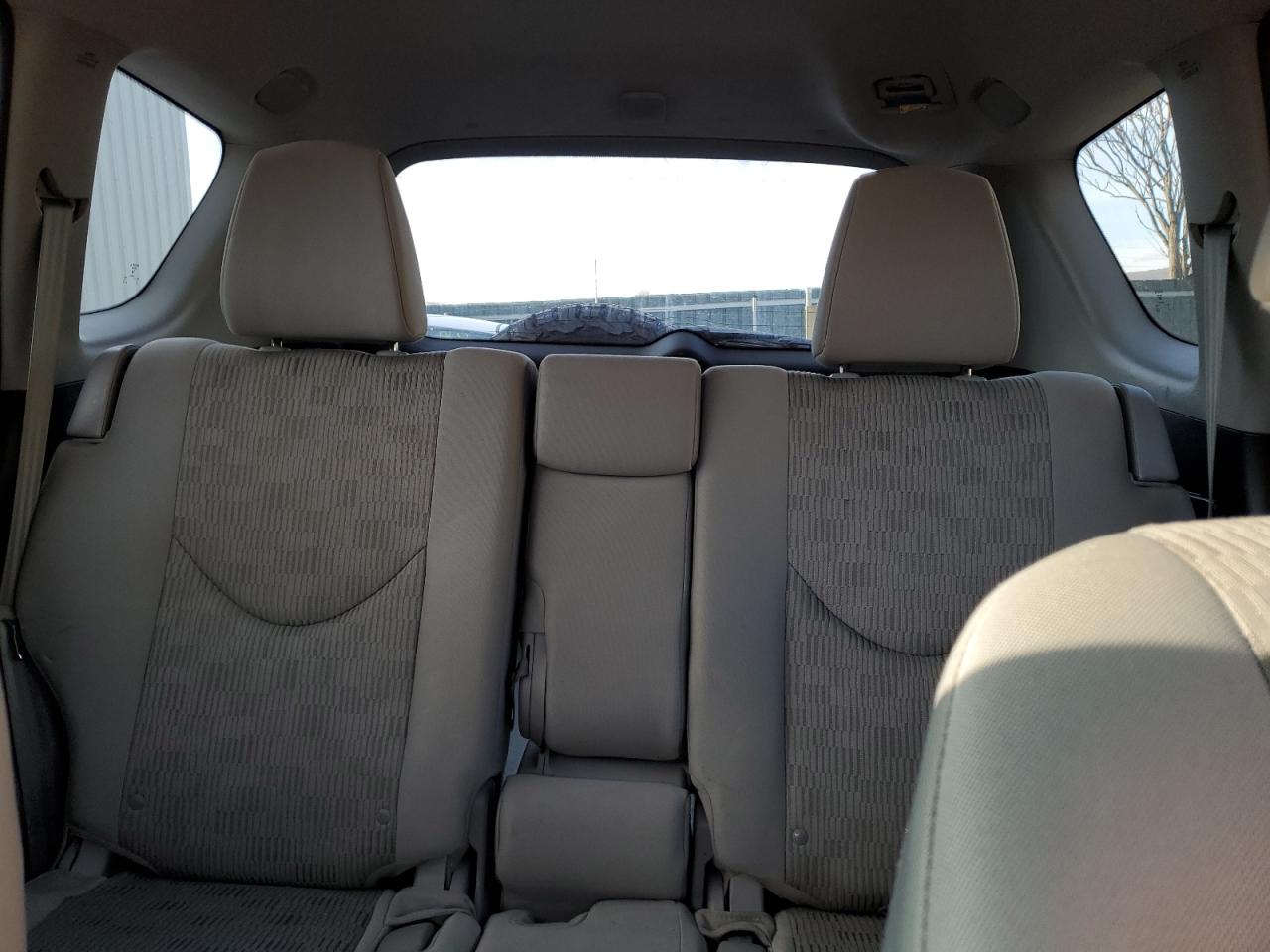 2012 Toyota RAV 4 - Image 10