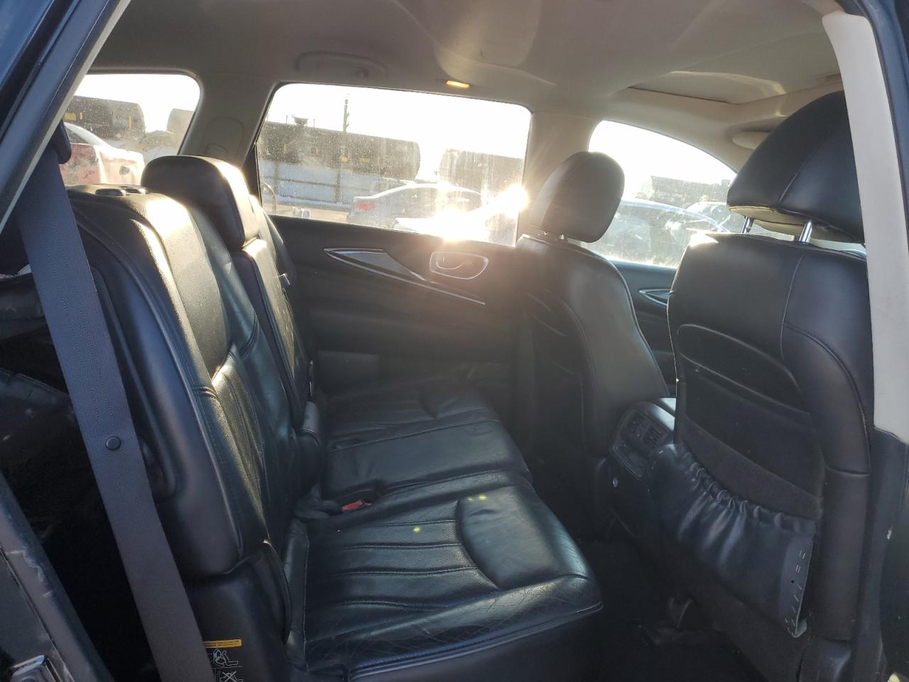 2013 Infiniti JX - Image 11
