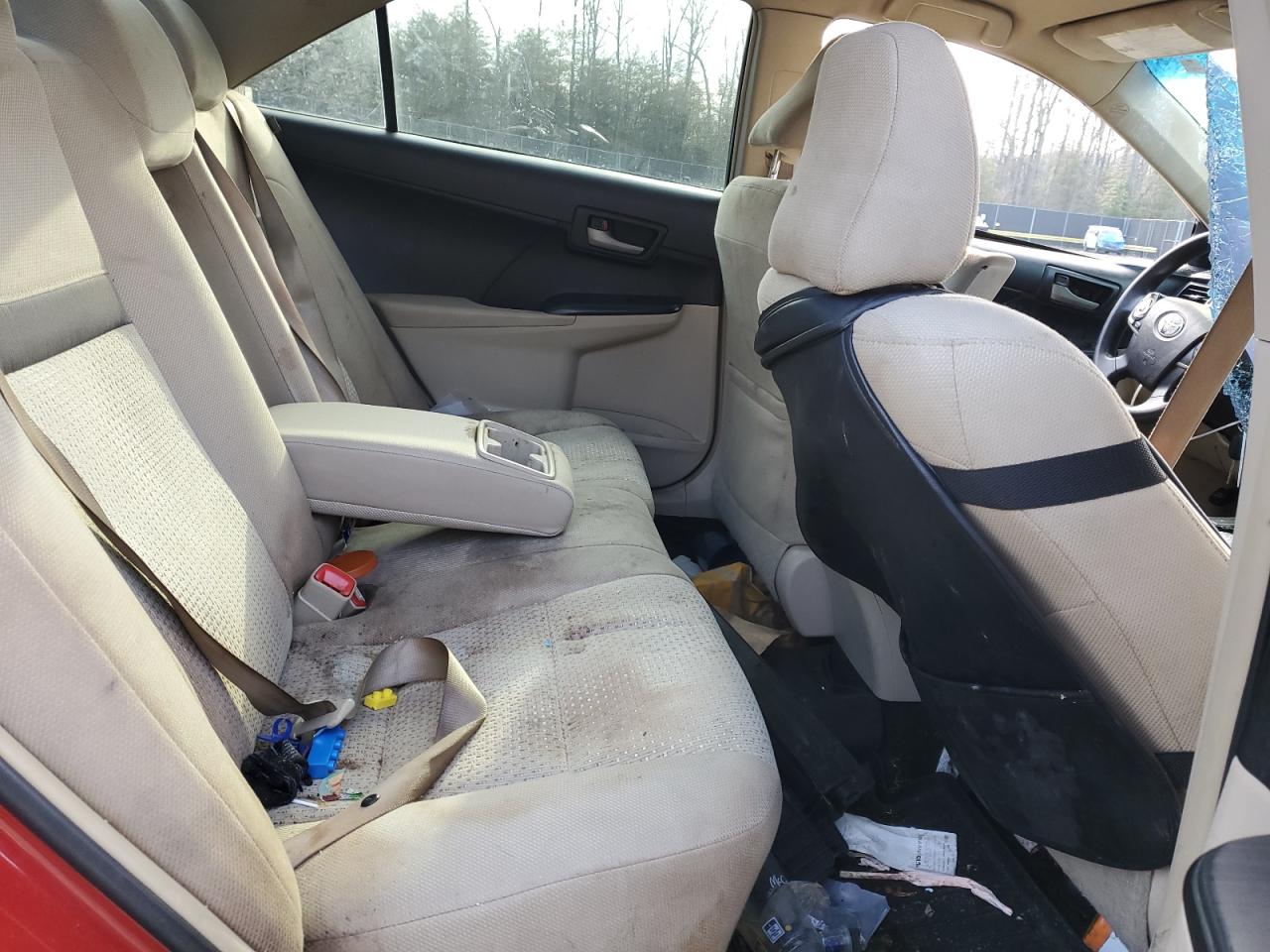2014 Toyota Camry - Image 11