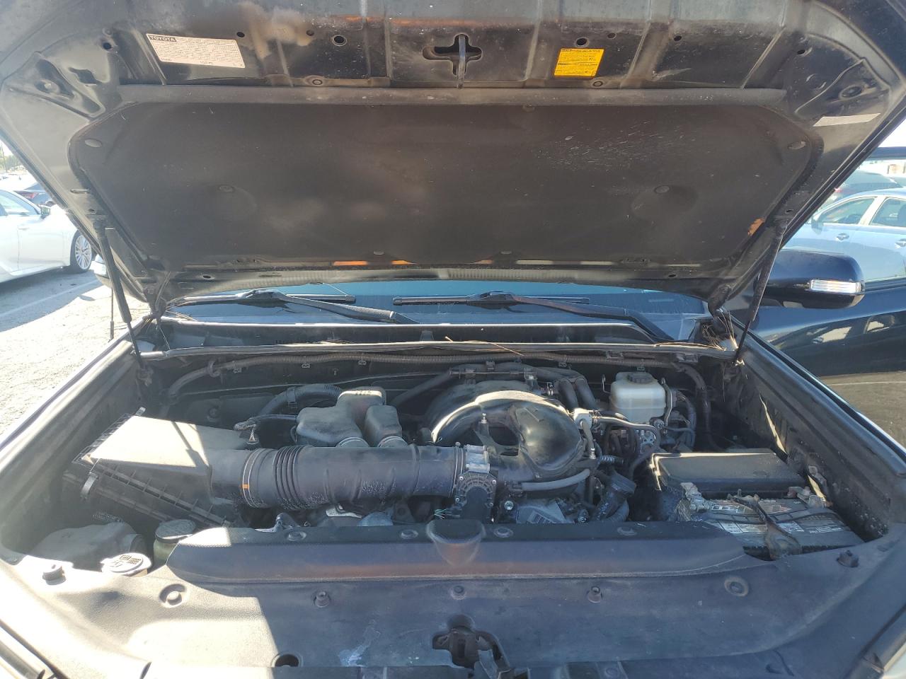 2013 Toyota 4Runner - Image 12