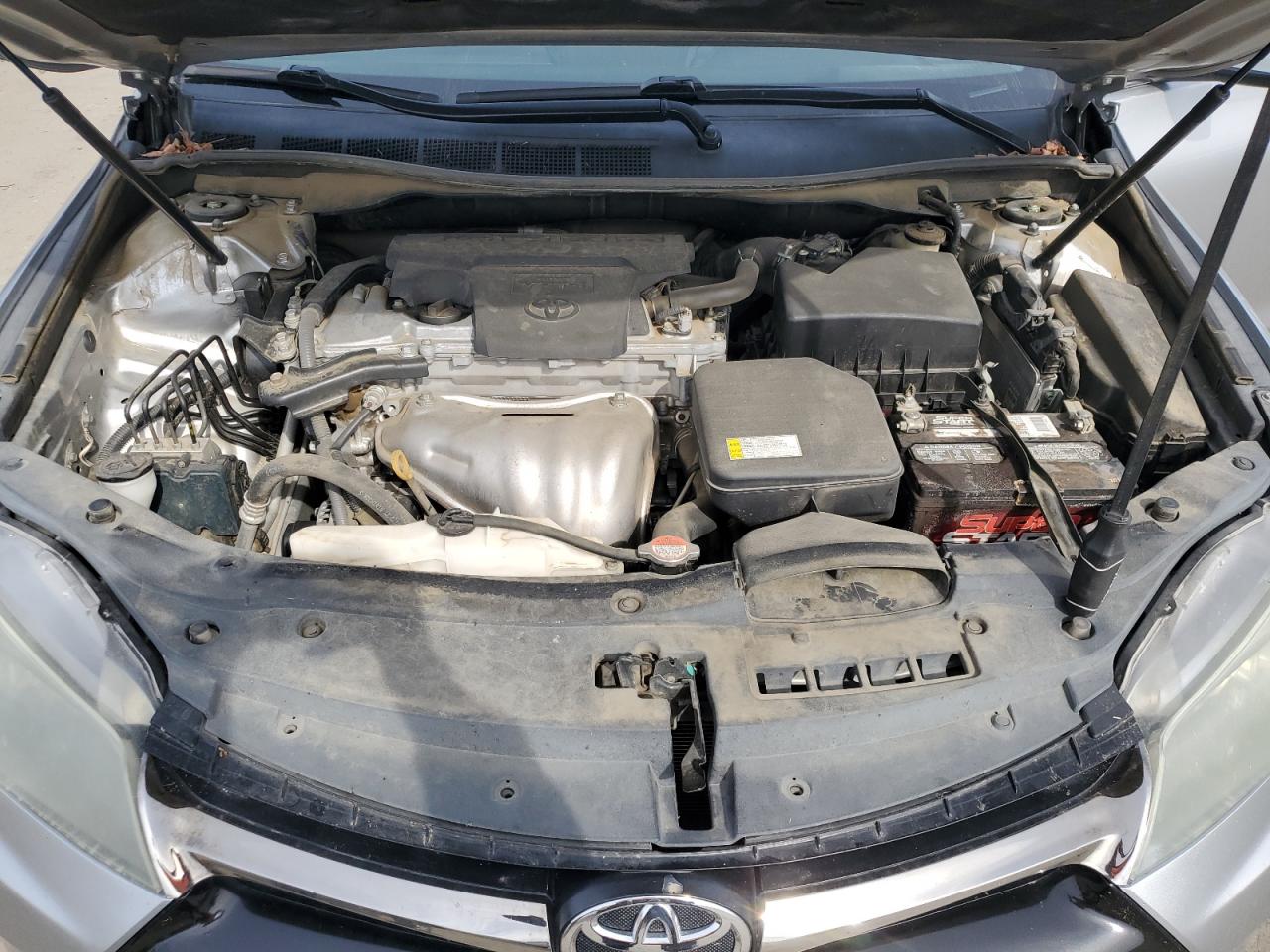 2016 Toyota Camry - Image 11