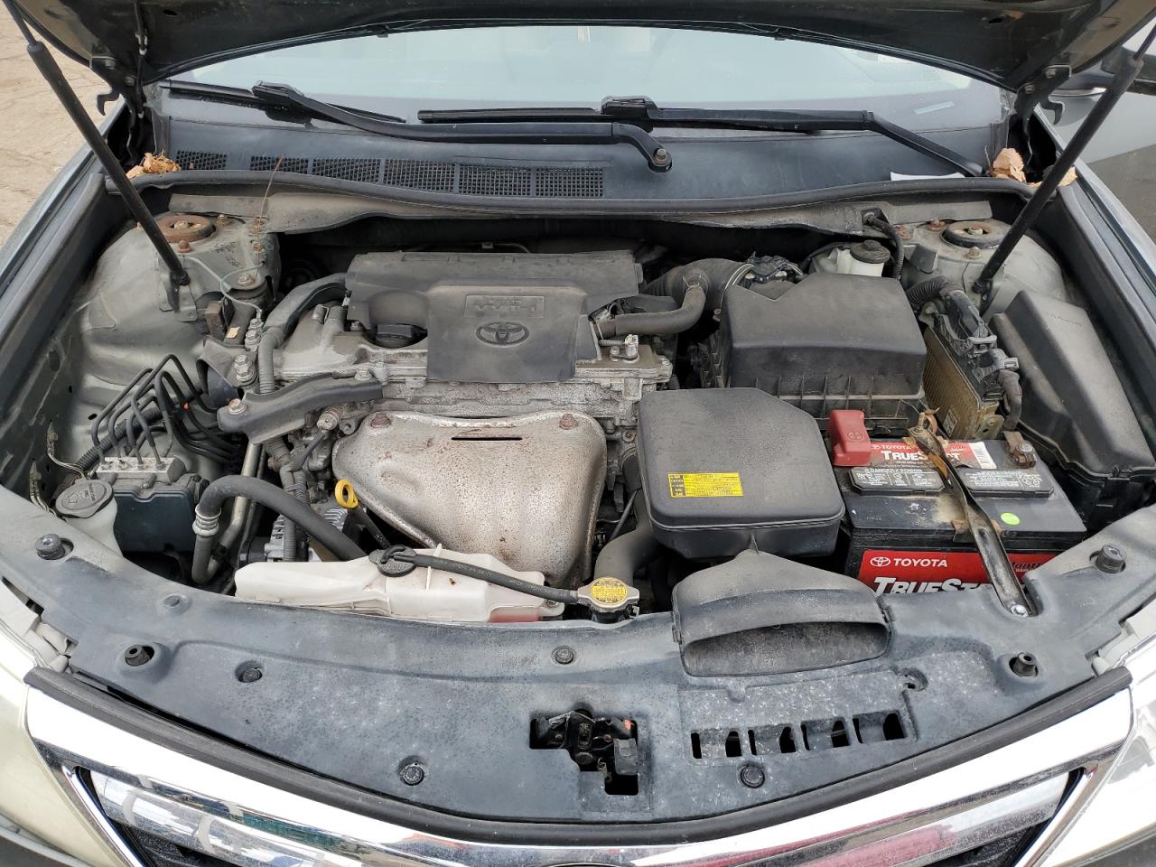 2012 Toyota Camry - Image 11
