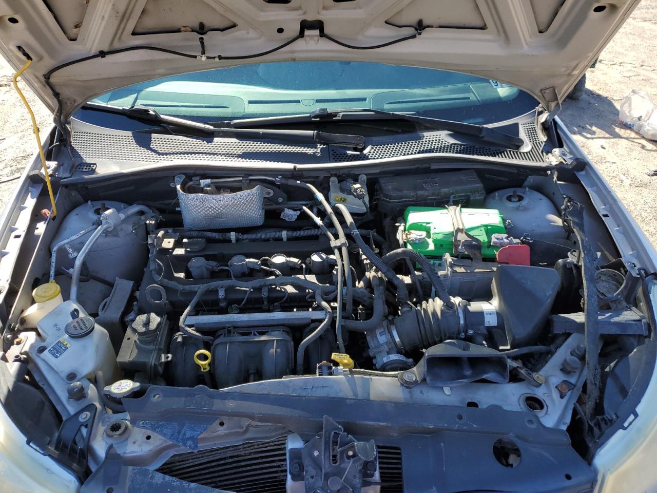 2010 Ford Focus - Image 11