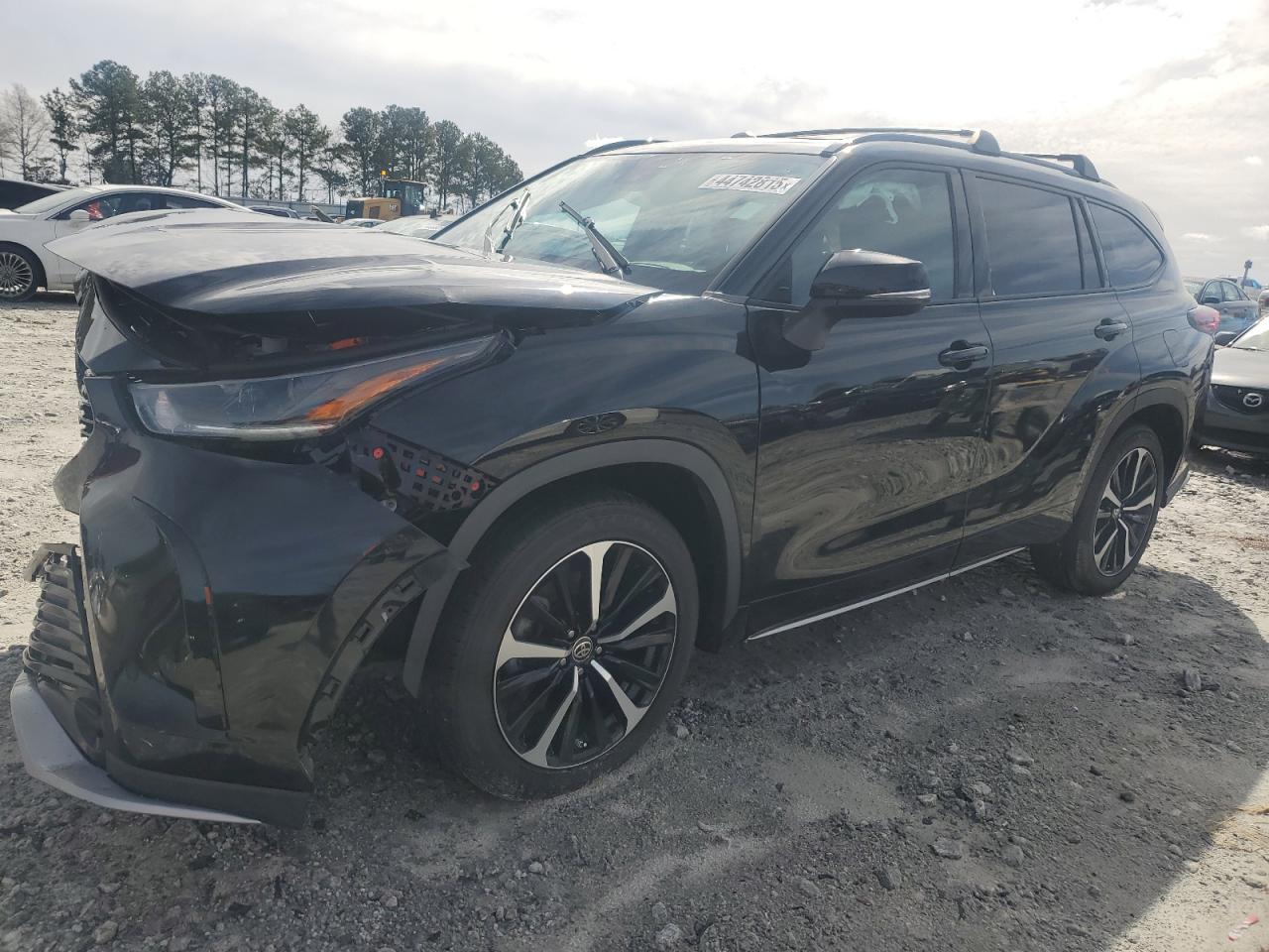 2021 Toyota Highlander - Image 1