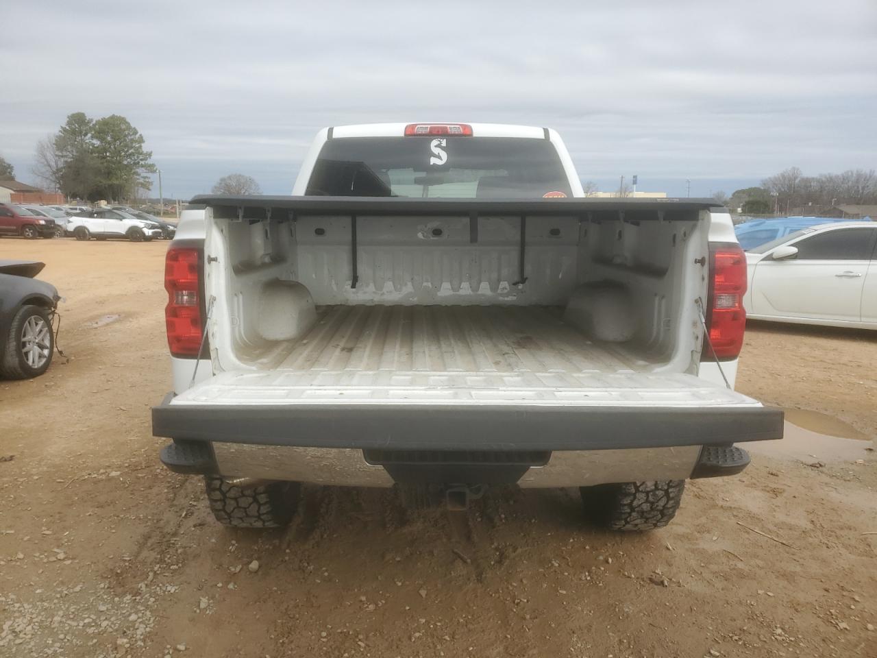 2014 Chevrolet Silverado - Image 6