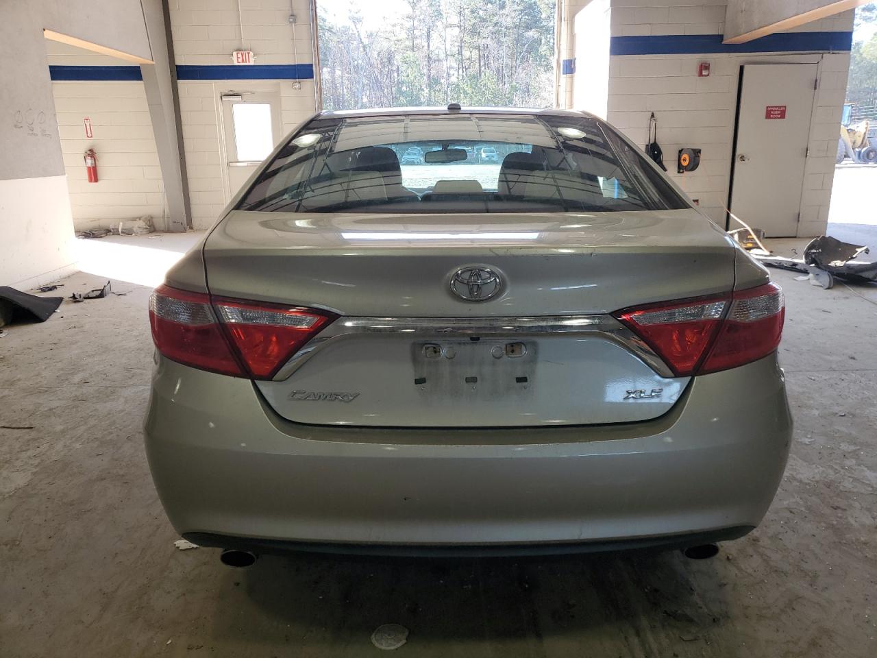 2015 Toyota Camry - Image 6