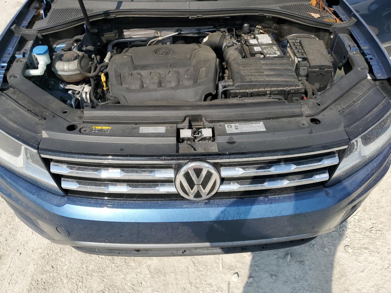 2018 Volkswagen Tiguan - Image 12