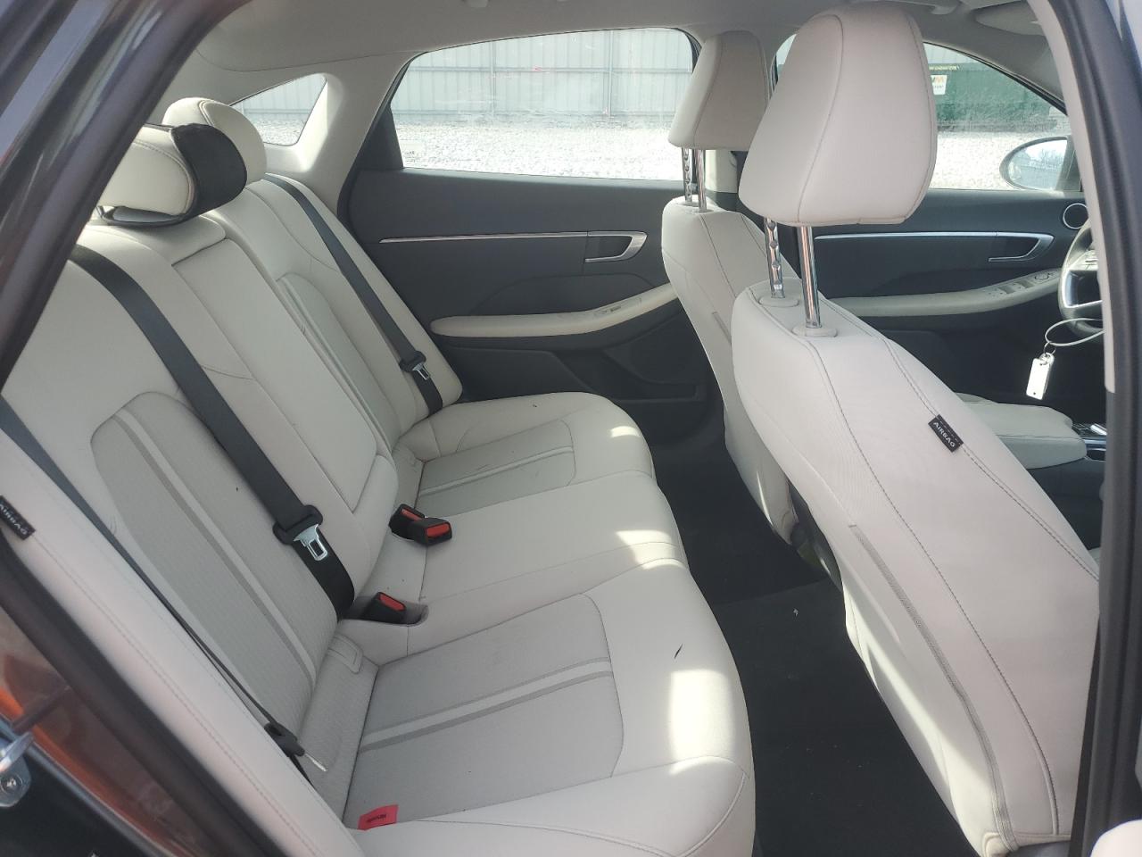 2022 Hyundai Sonata - Image 10