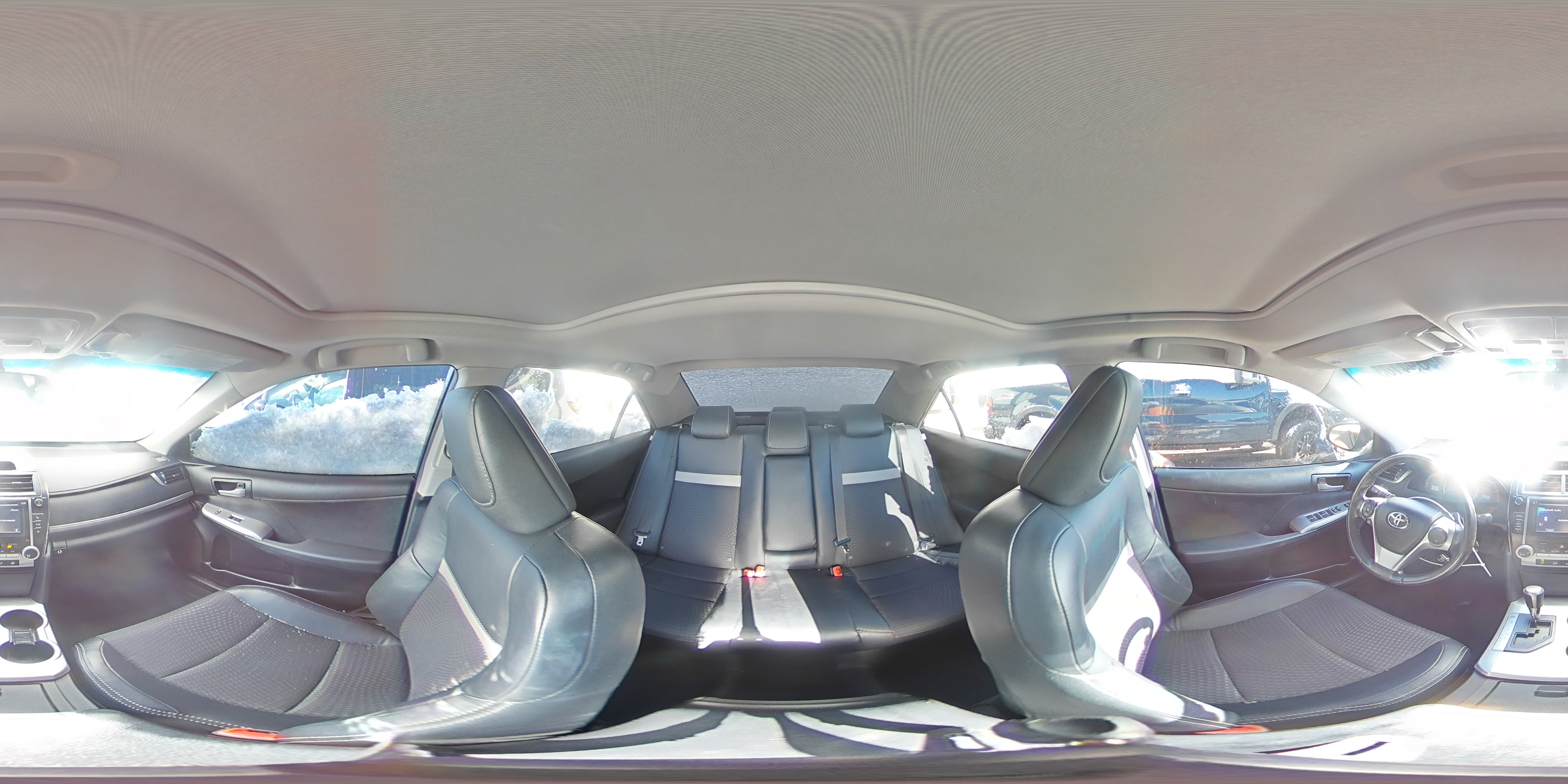 2012 Toyota Camry - Image 13
