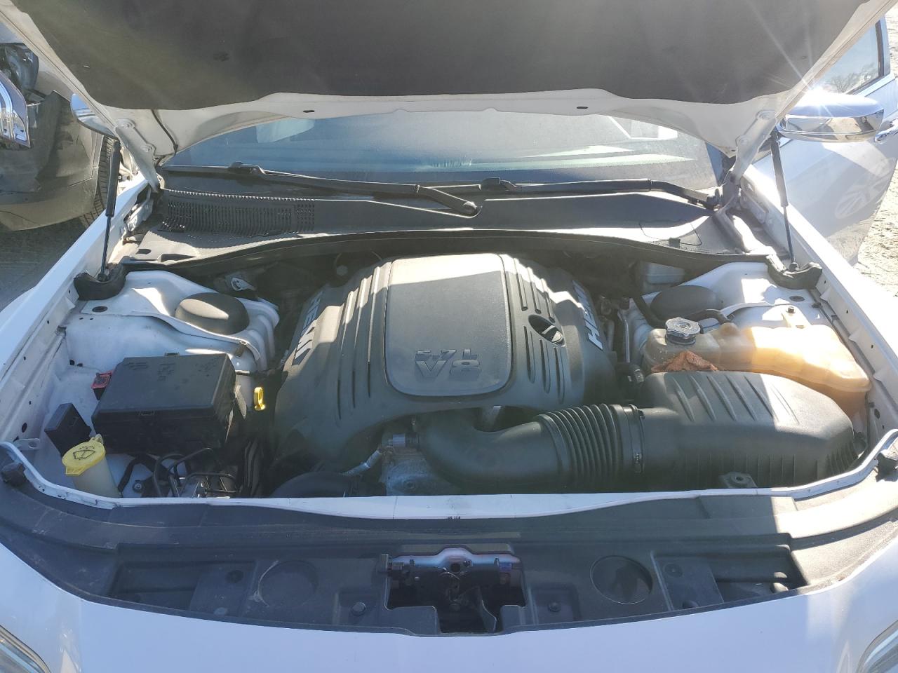 2012 Chrysler 300 - Image 13