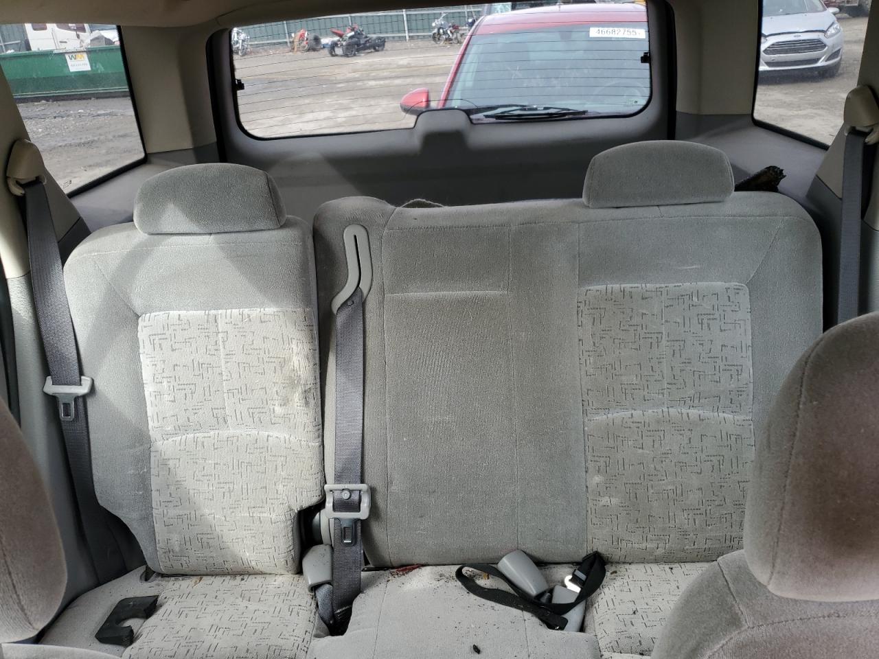 2003 Saturn VUE - Image 10