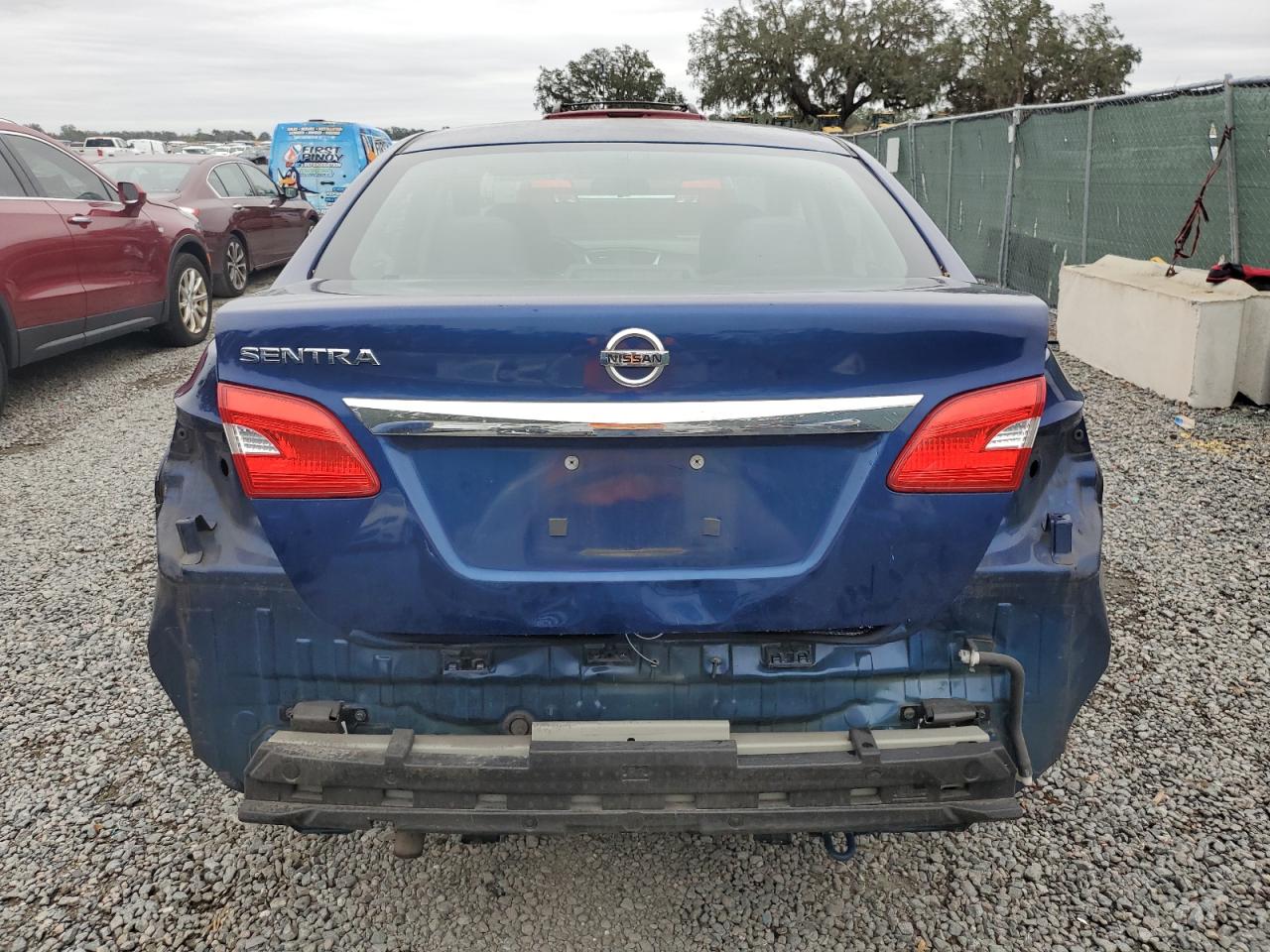 2017 Nissan Sentra - Image 6