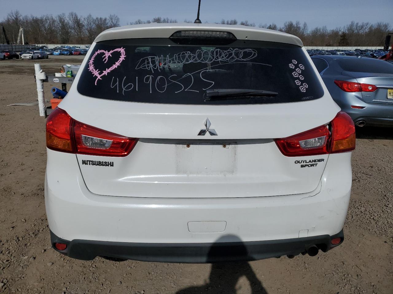 2013 Mitsubishi Outlander - Image 6
