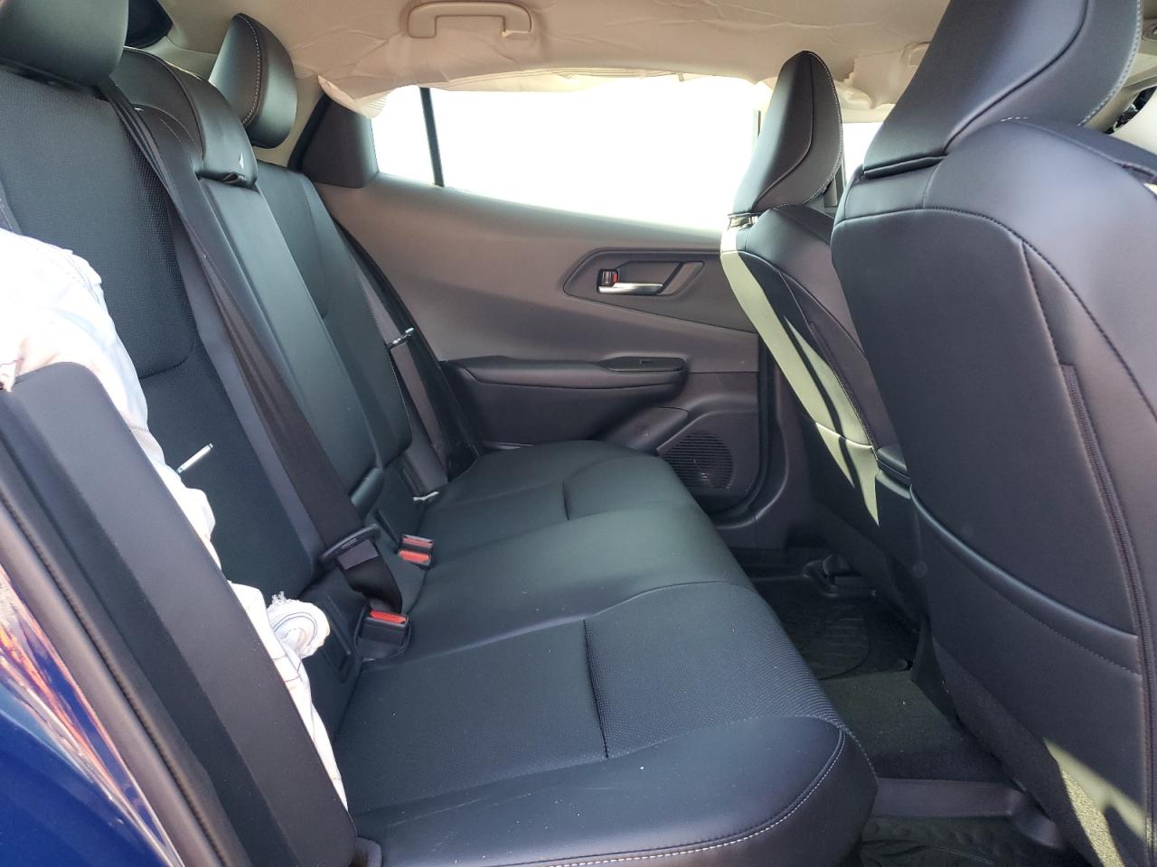 2024 Toyota Prius - Image 10