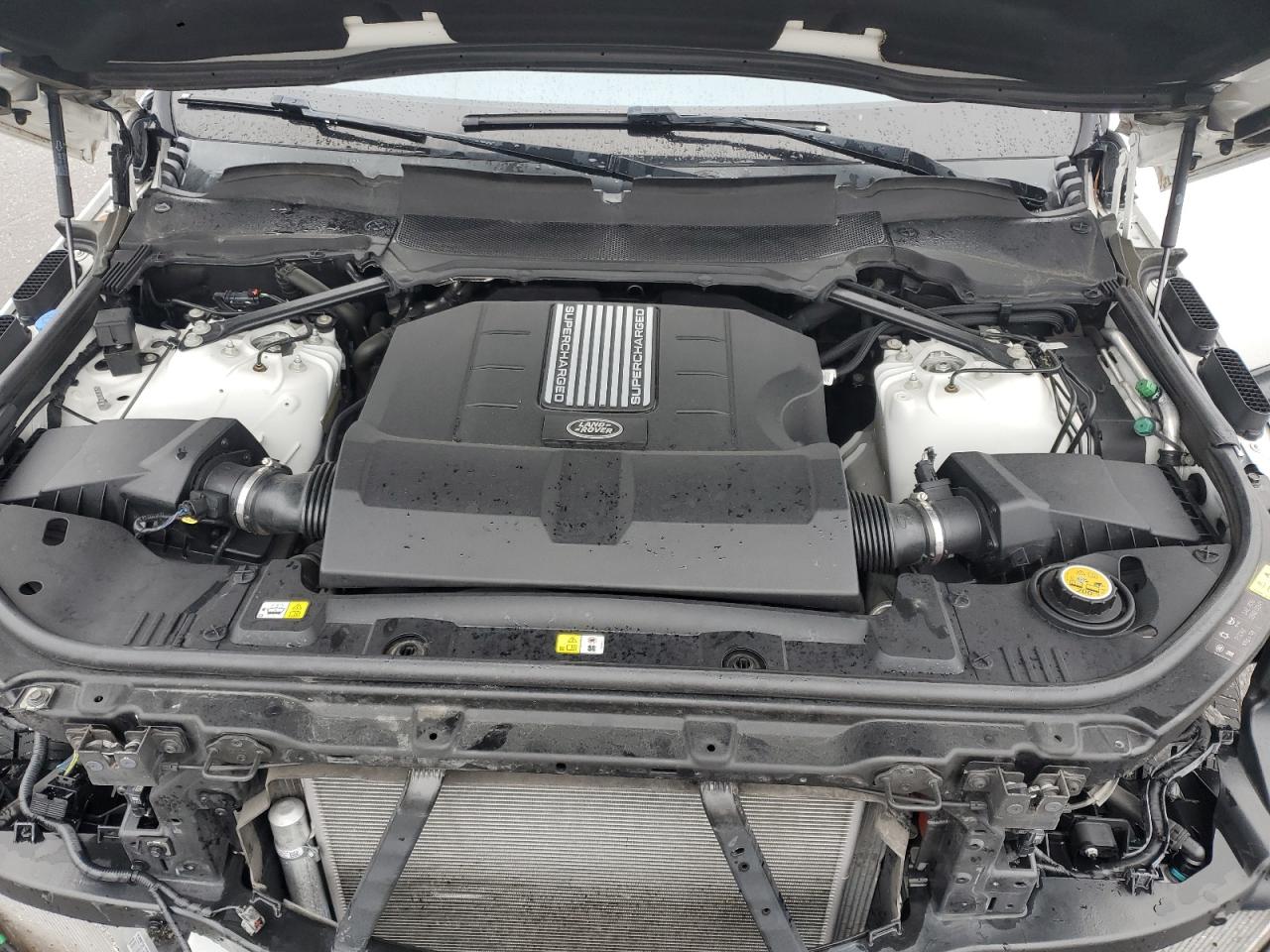 2019 Land Rover Range Rover - Image 12