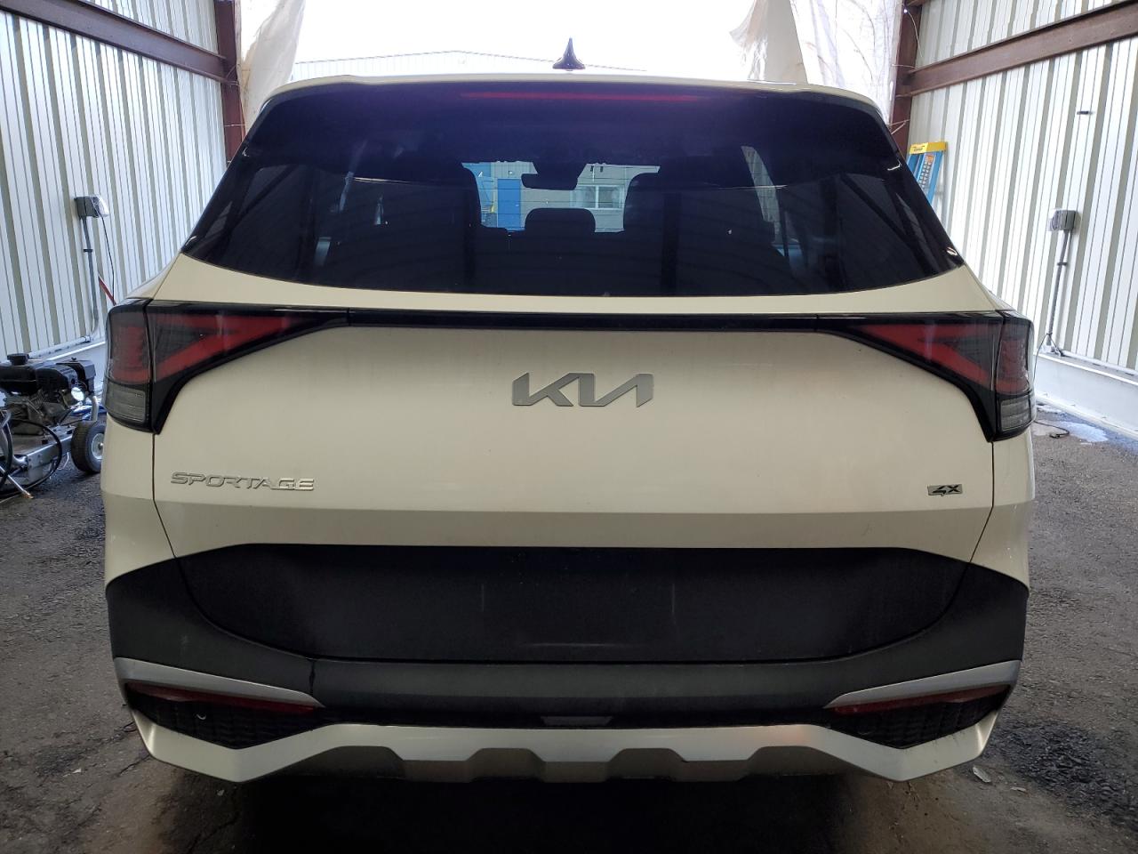 2024 Kia Sportage - Image 6