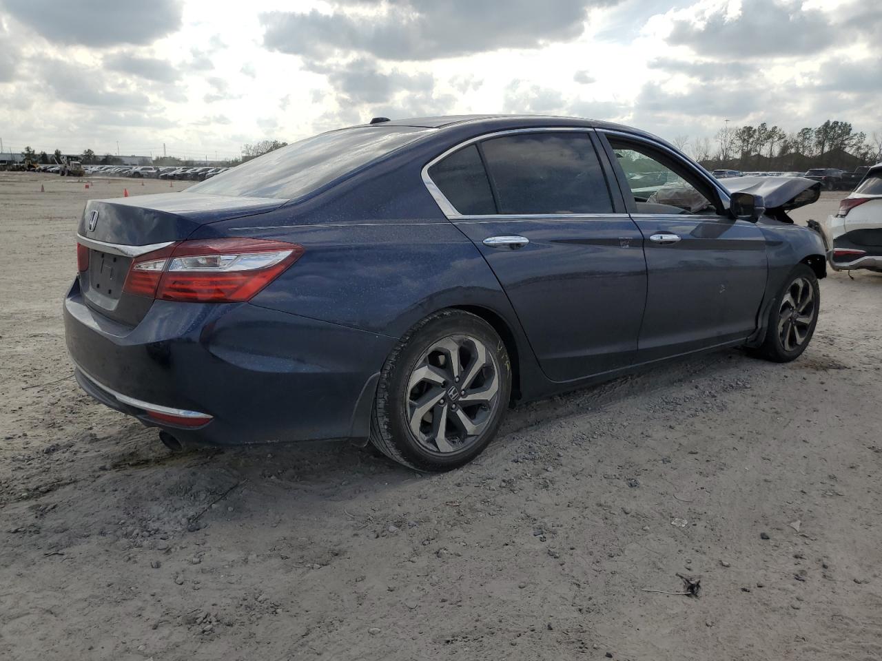 2016 Honda Accord - Image 3