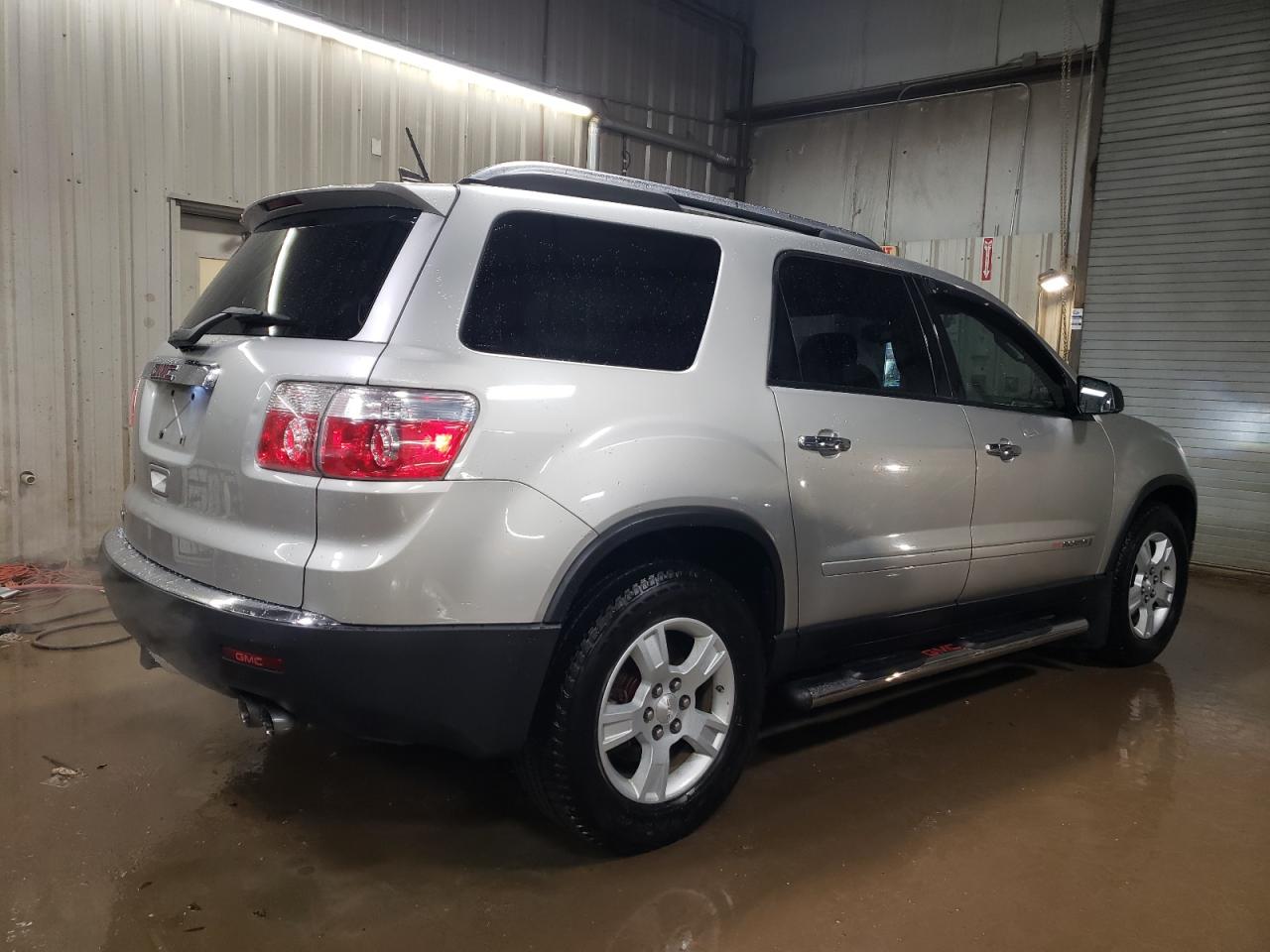 2008 GMC Acadia - Image 3