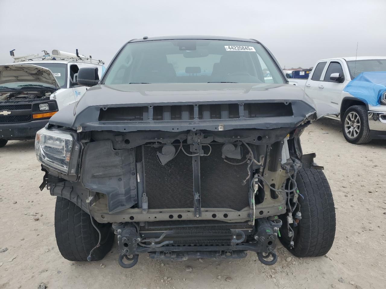 2019 Toyota Tundra - Image 5