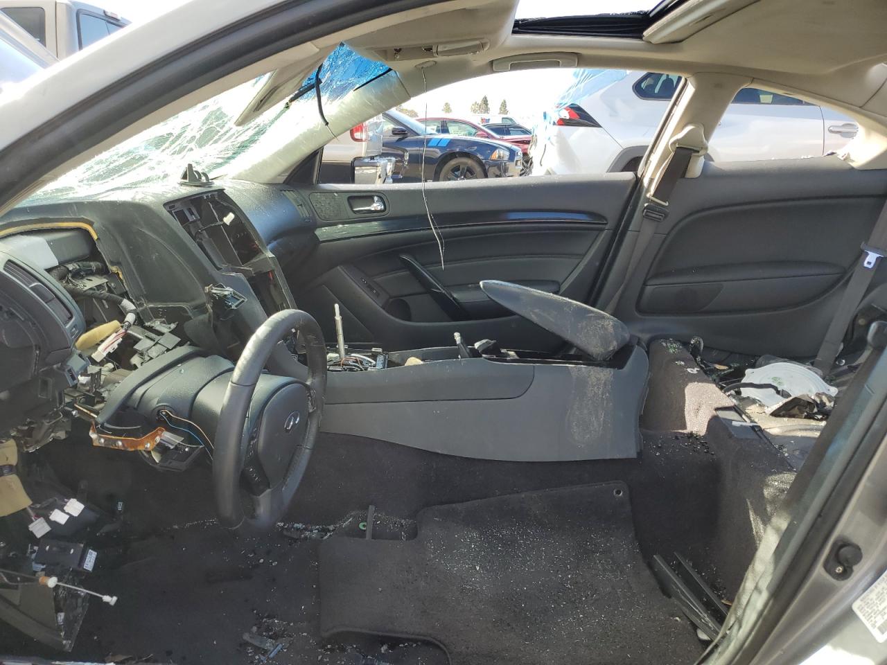 2014 Infiniti Q60 - Image 7