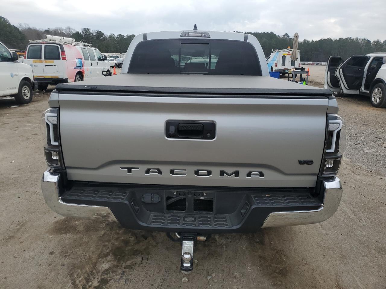 2022 Toyota Tacoma - Image 6