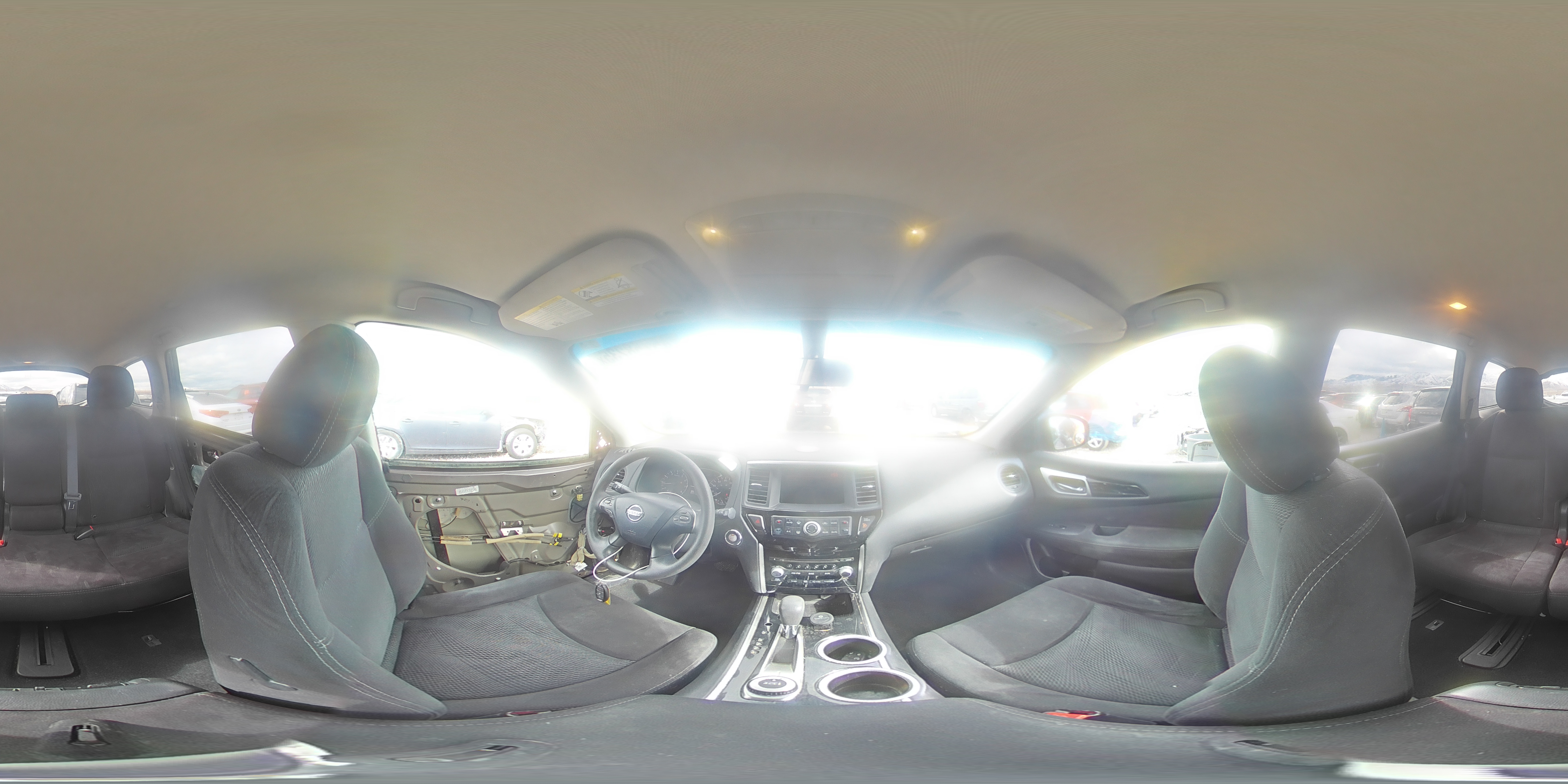 2014 Nissan Pathfinder - Image 15