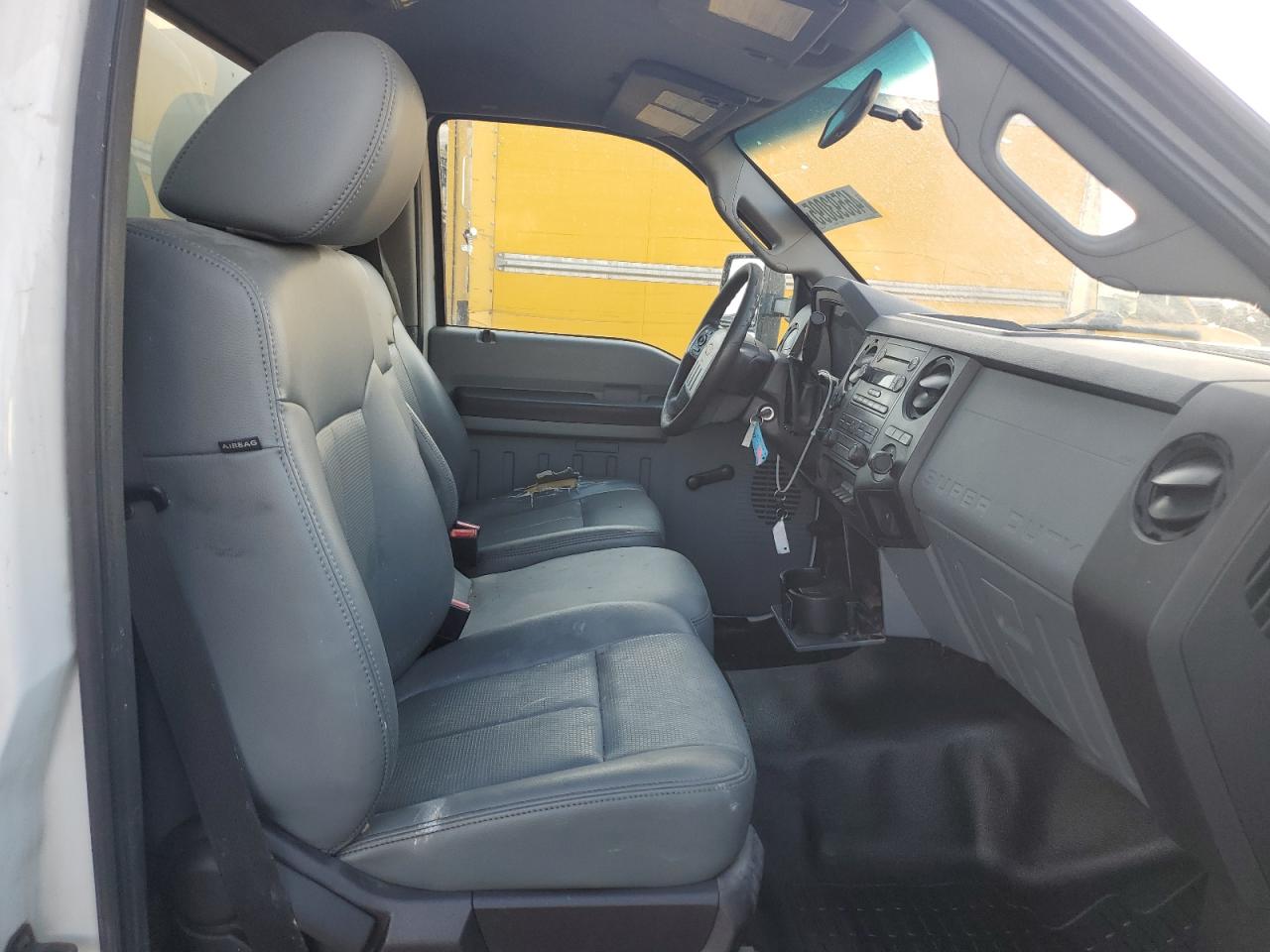2011 Ford F350 - Image 11