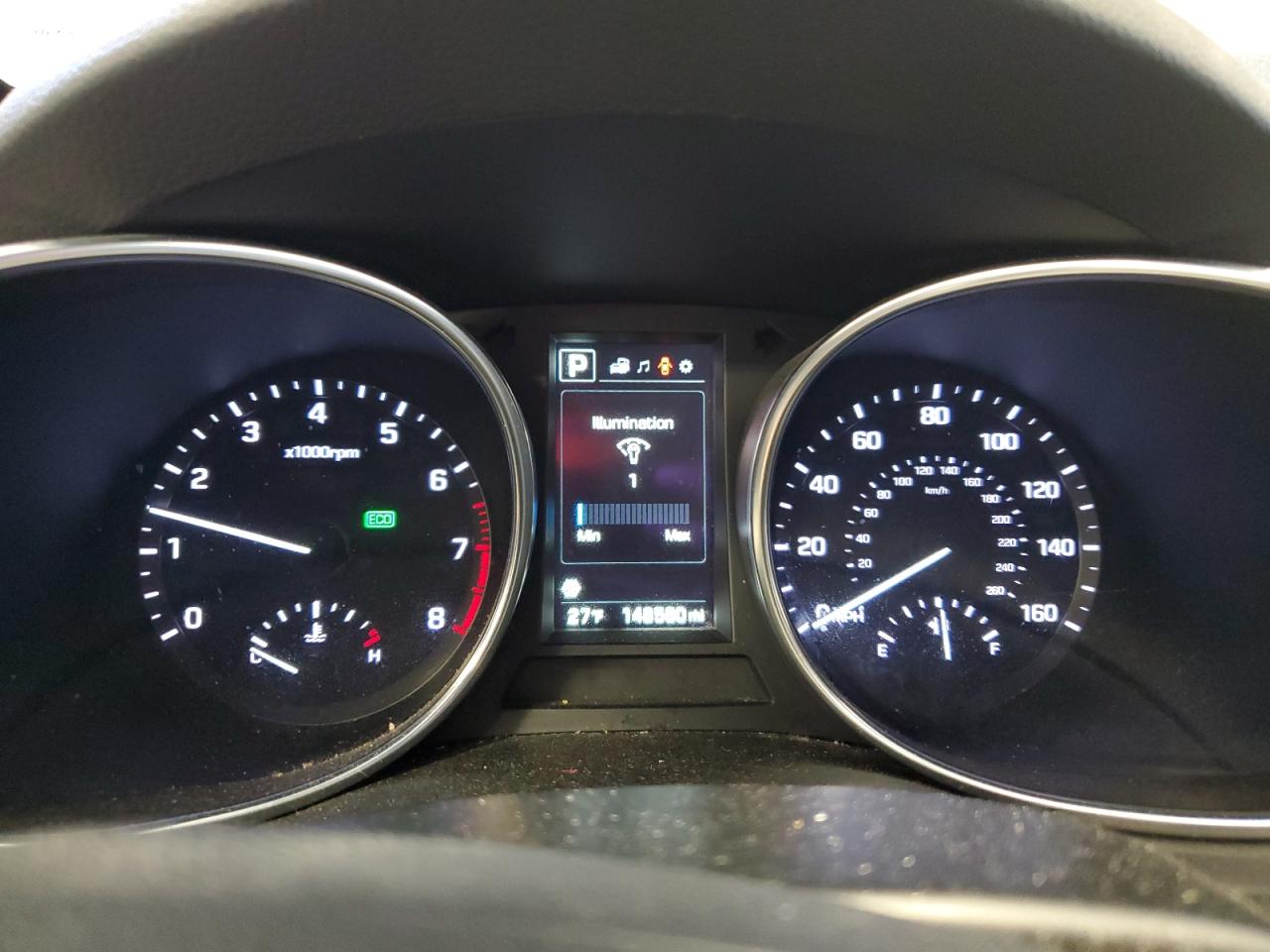 2017 Hyundai Santa Fe - Image 9