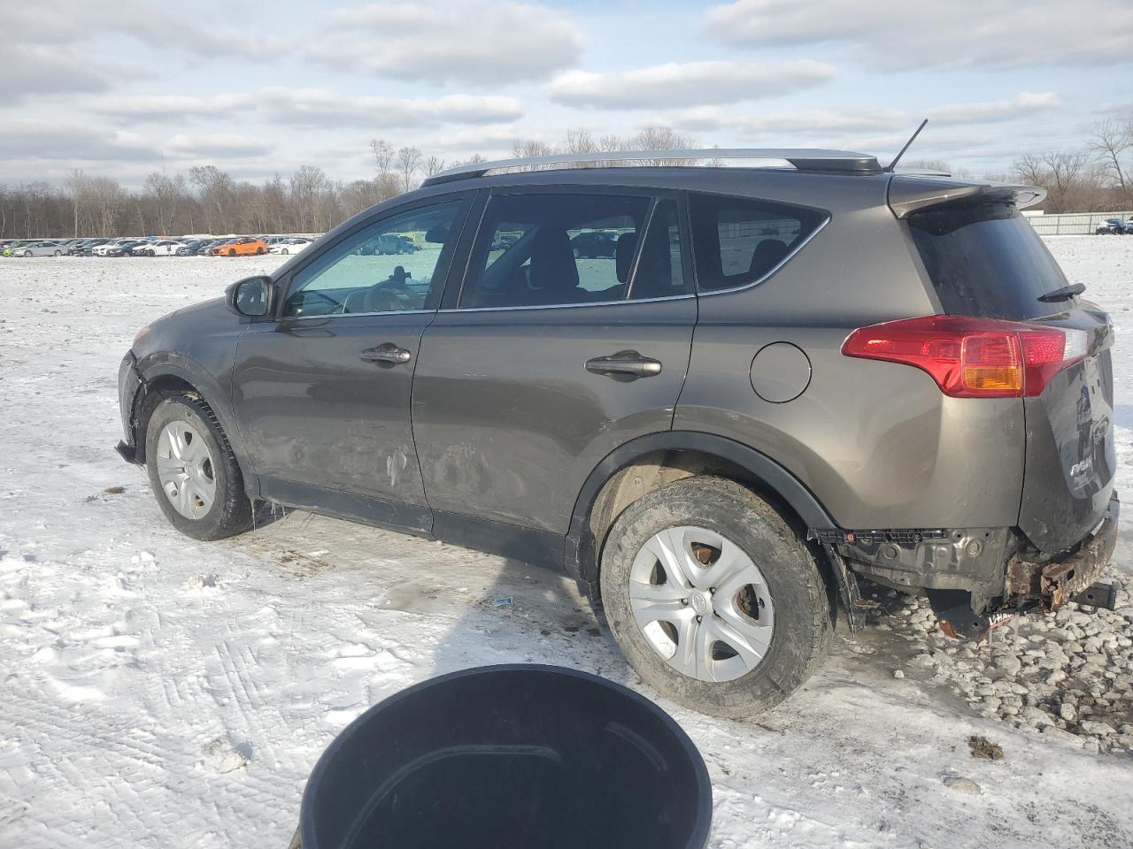 2015 Toyota RAV 4 - Image 2