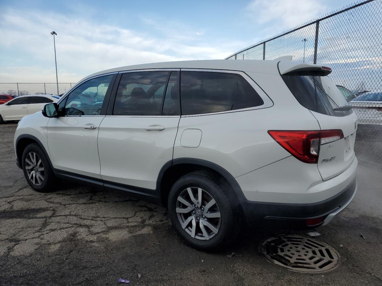 2020 Honda Pilot - Image 2