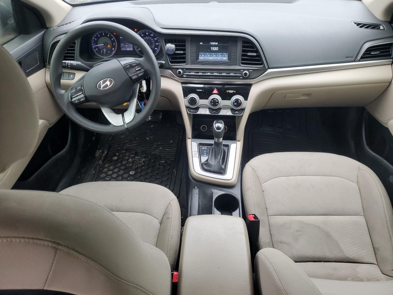 2019 Hyundai Elantra - Image 8