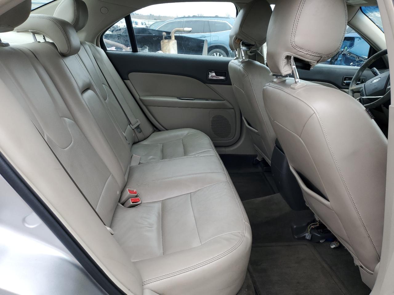 2012 Ford Fusion - Image 10