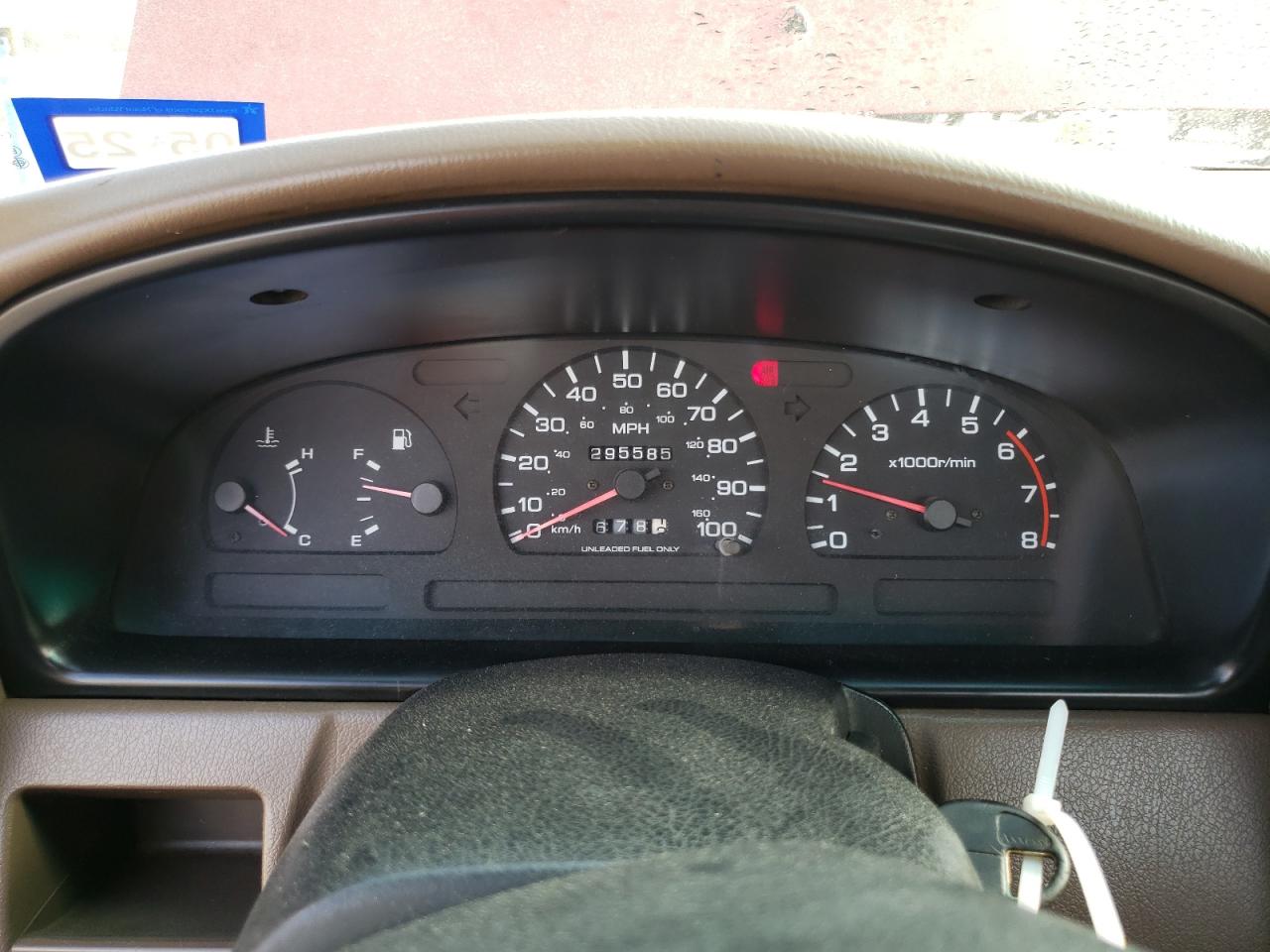 1997 Nissan Navara (Frontier) - Image 9