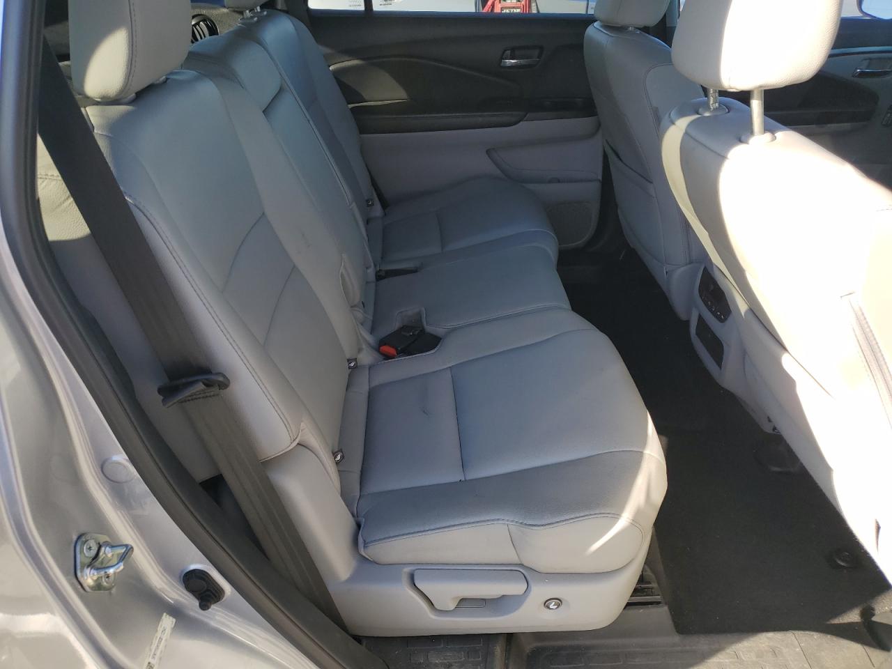 2016 Honda Pilot - Image 12