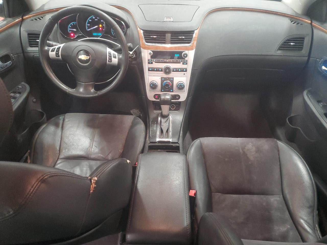 2011 Chevrolet Malibu - Image 8