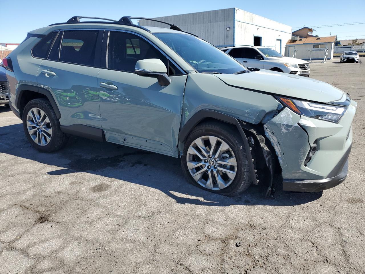 2023 Toyota RAV 4 - Image 4
