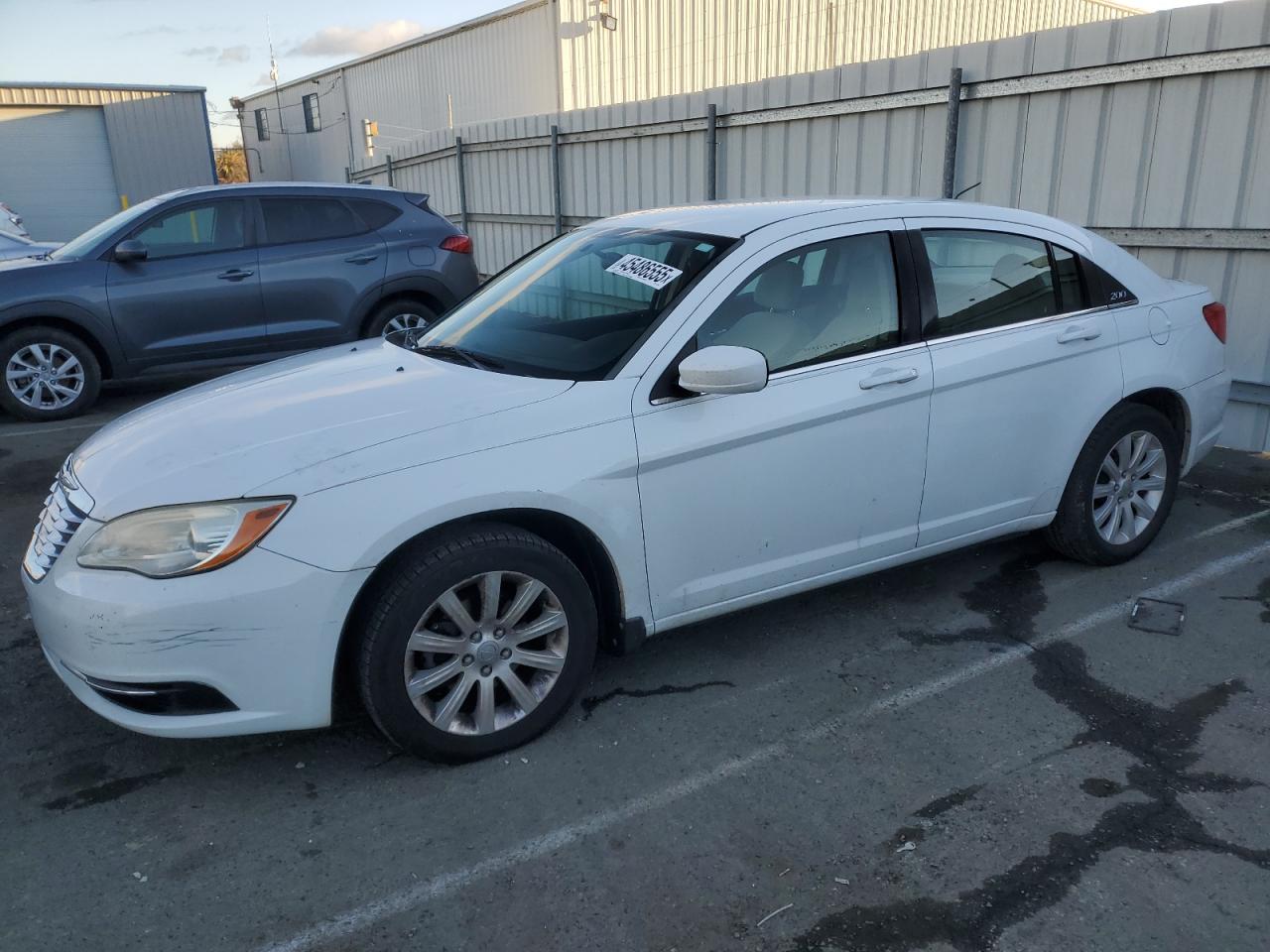 2012 Chrysler 200 Touring للبيع في Vallejo، CA - Minor Dent/Scratches