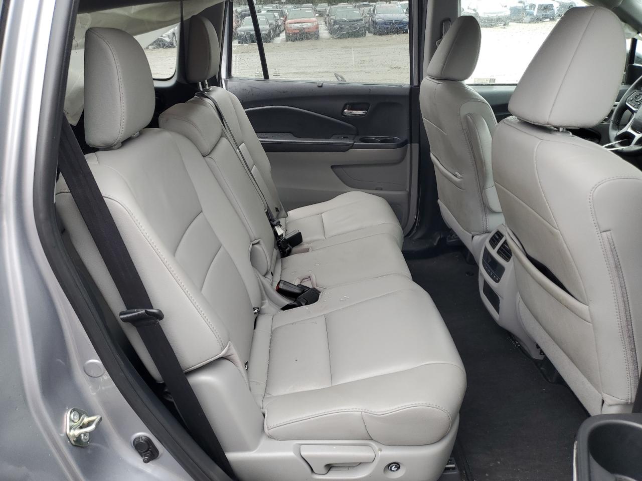 2020 Honda Pilot - Image 11