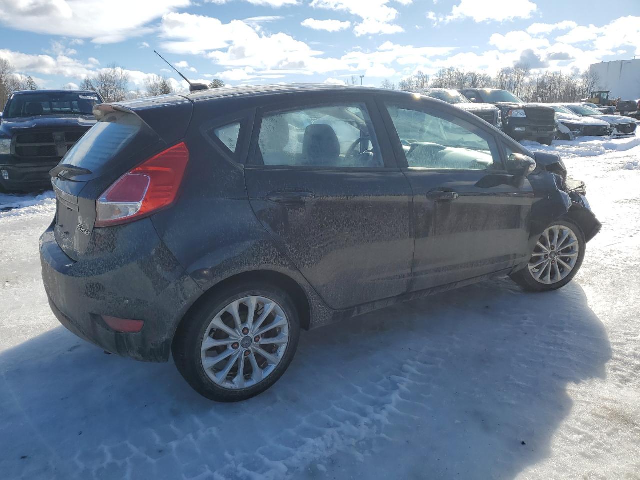 2014 Ford Fiesta - Image 3