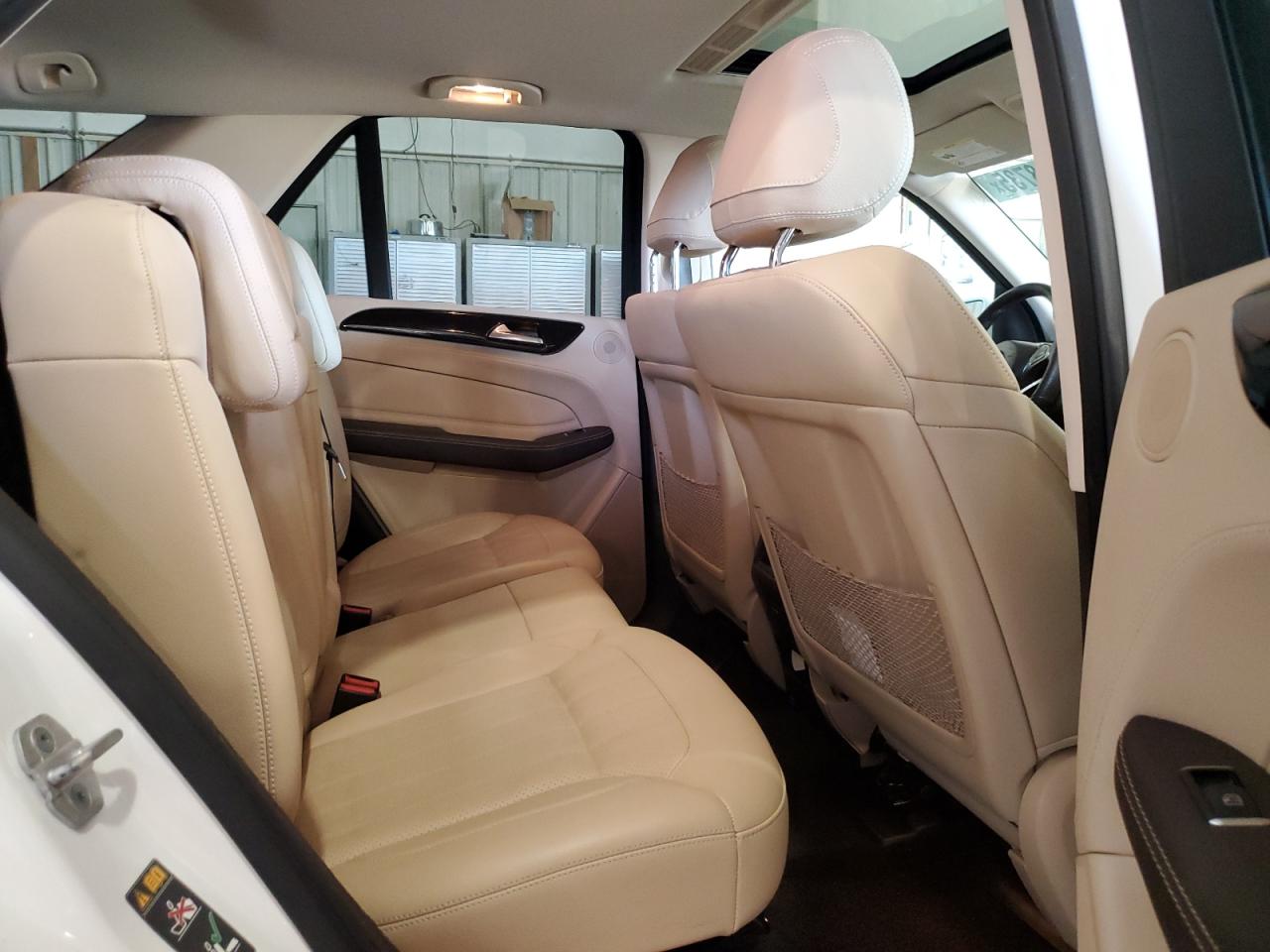 2016 Mercedes-Benz GLE - Image 11
